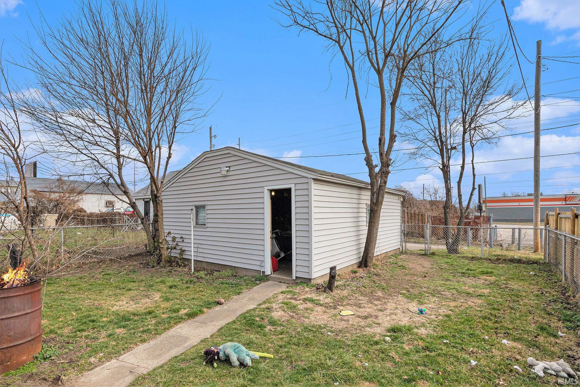 1134 N Kentucky Street