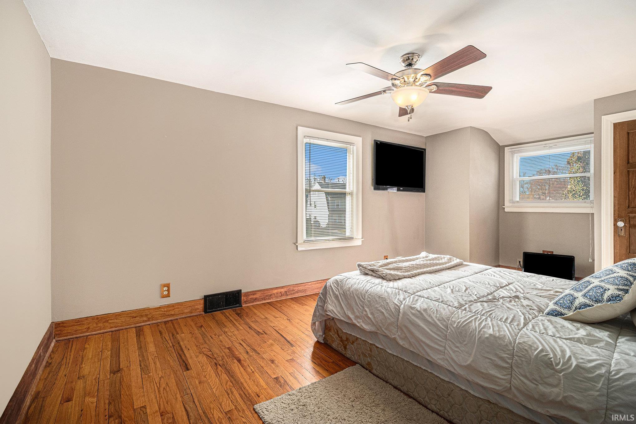 1433 Longfellow Avenue