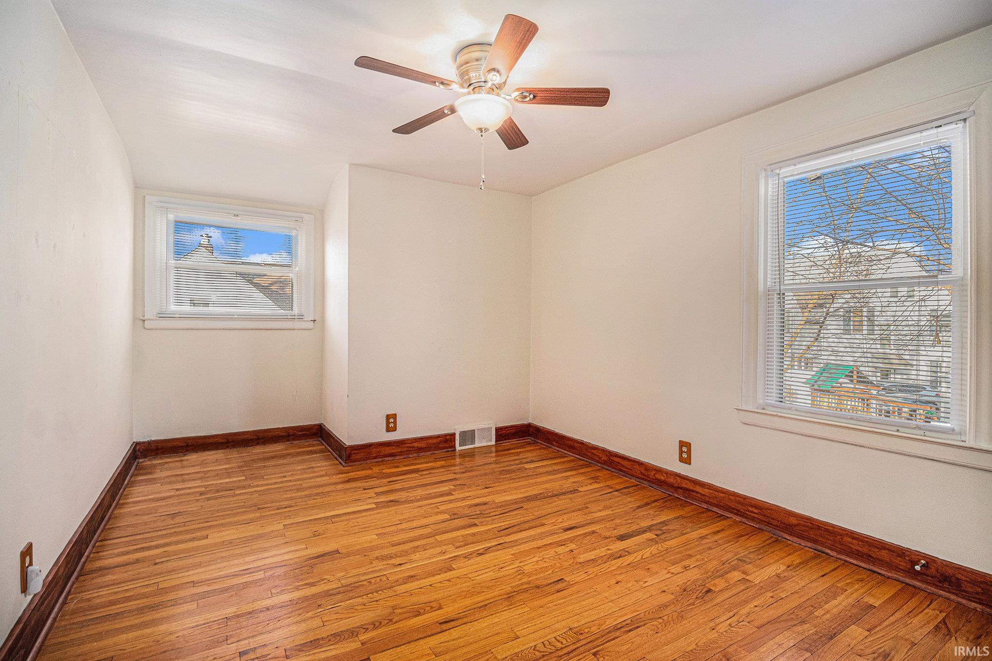 1433 Longfellow Avenue