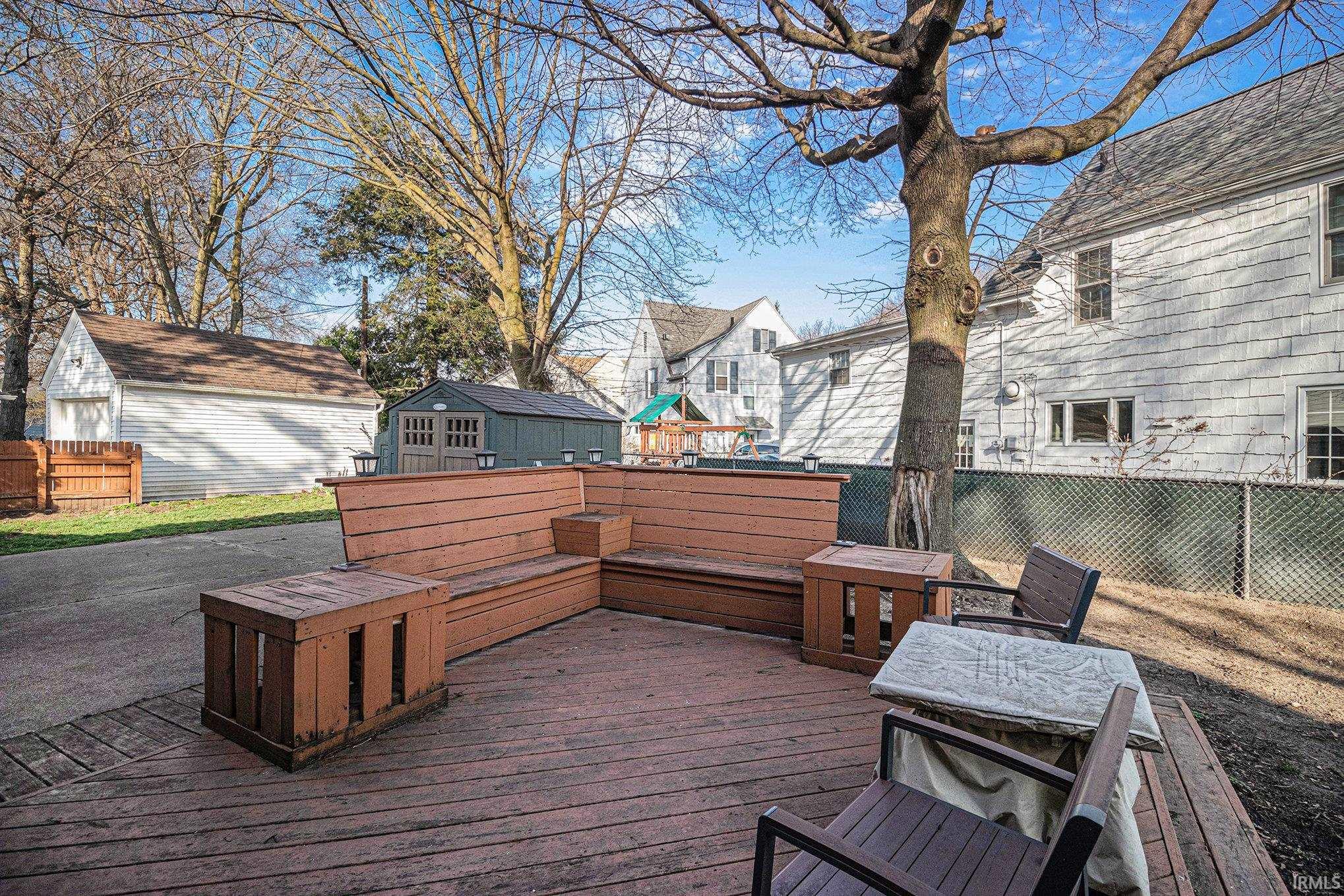 1433 Longfellow Avenue