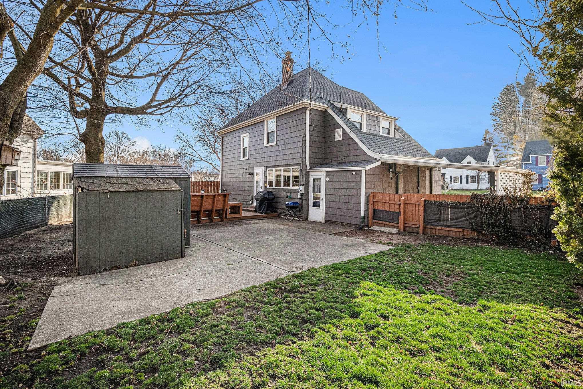 1433 Longfellow Avenue