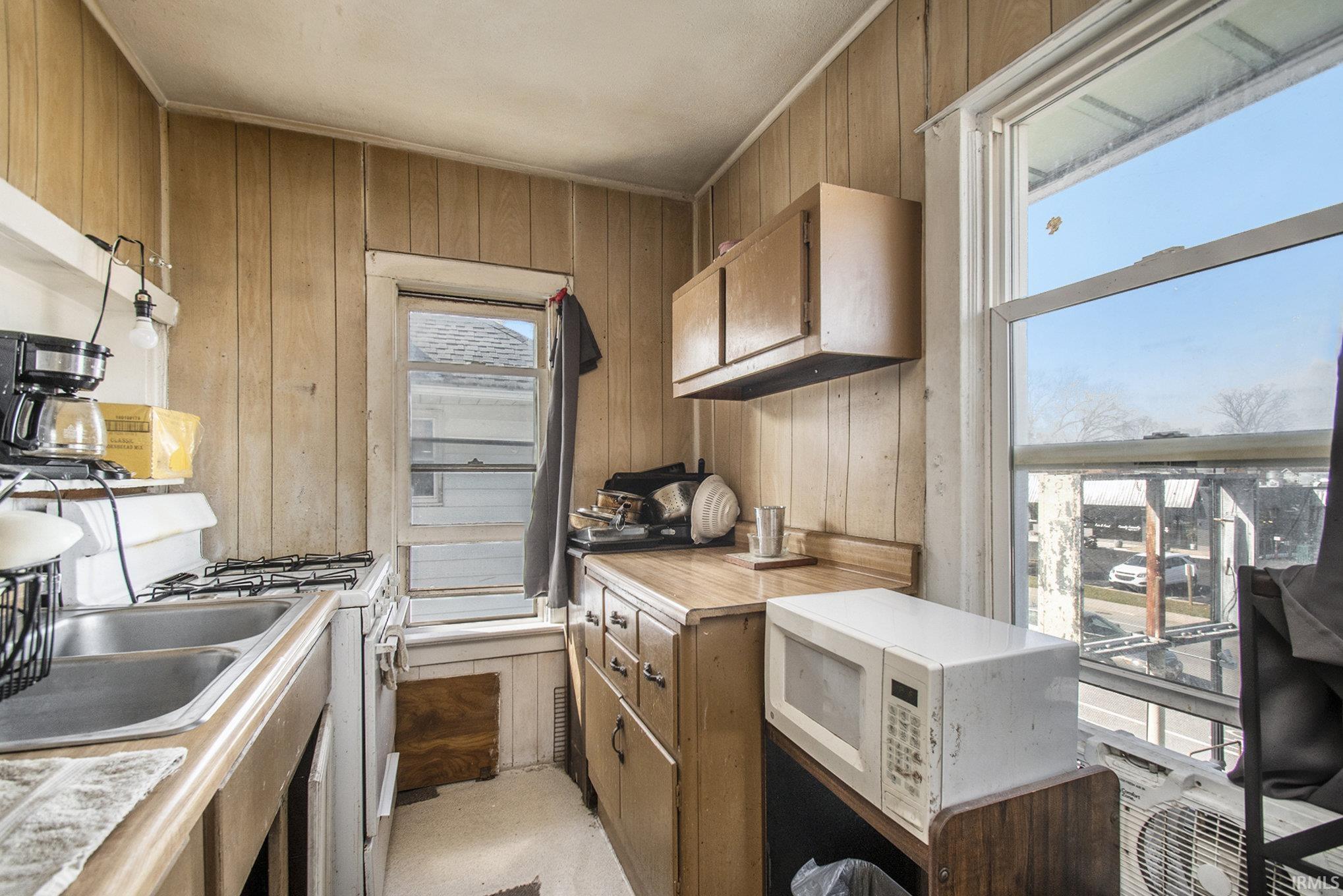 2508 Mishawaka Avenue