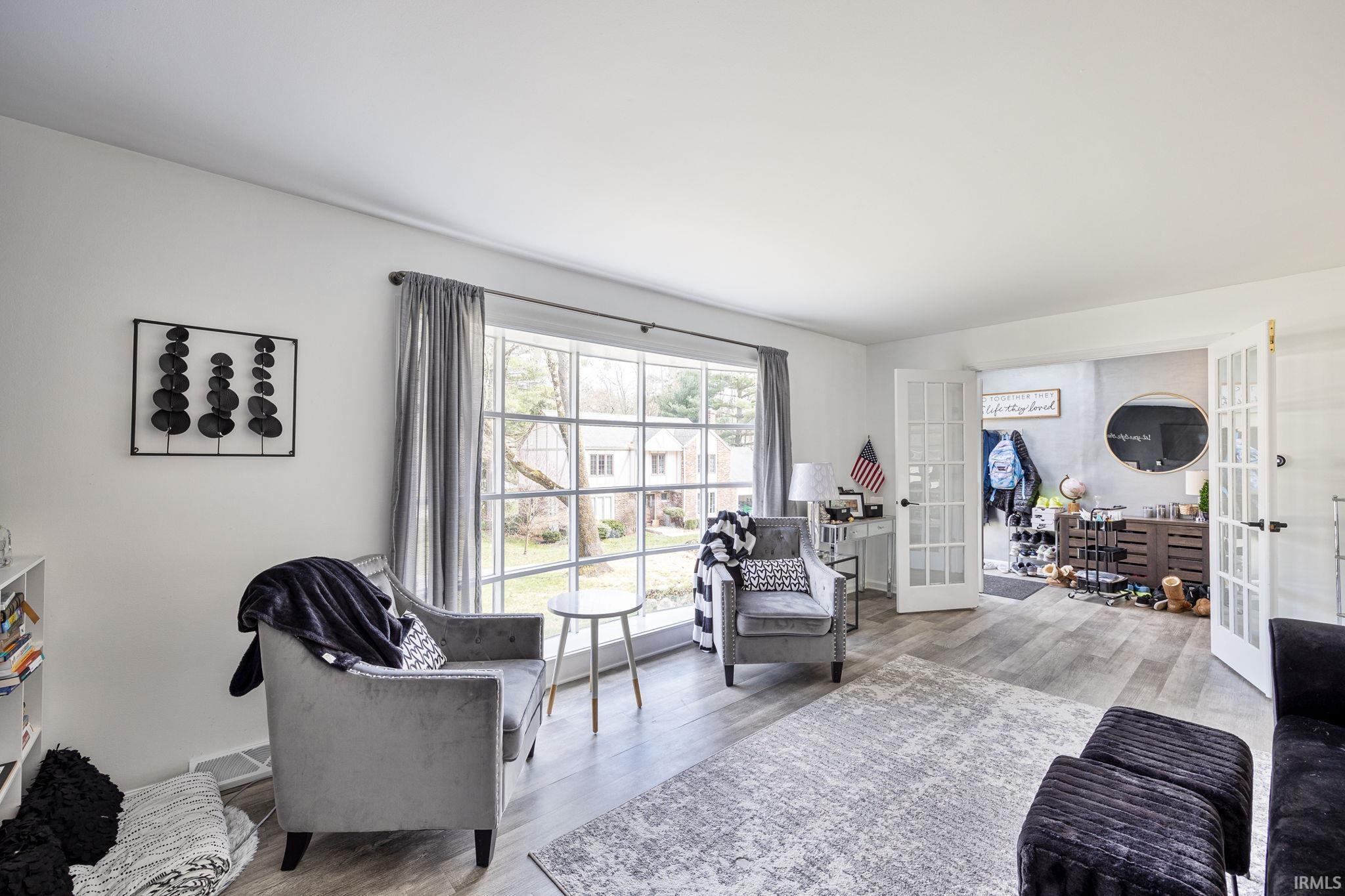 52033 Post Tavern Trail