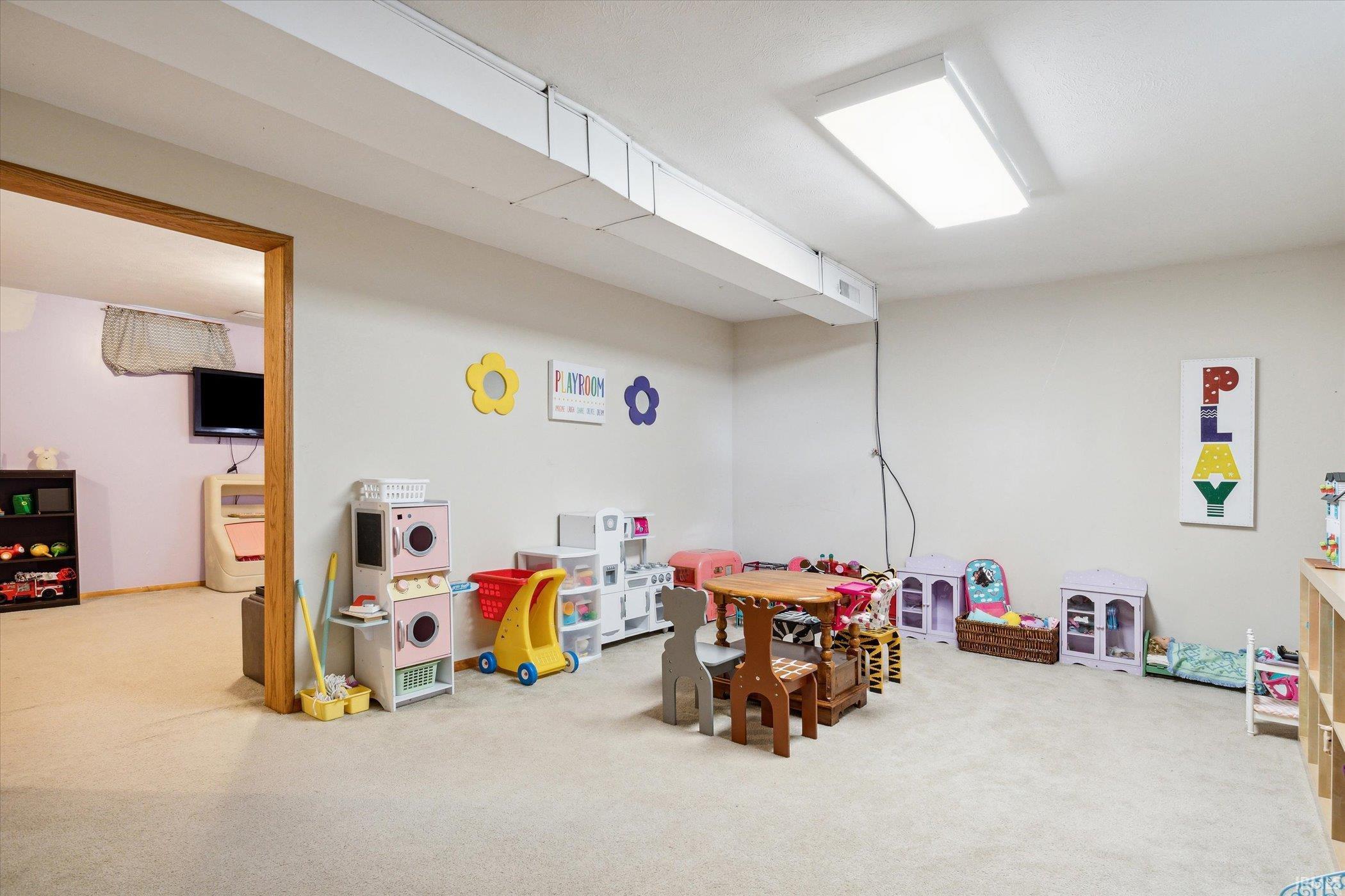 58660 Palace Place Lane