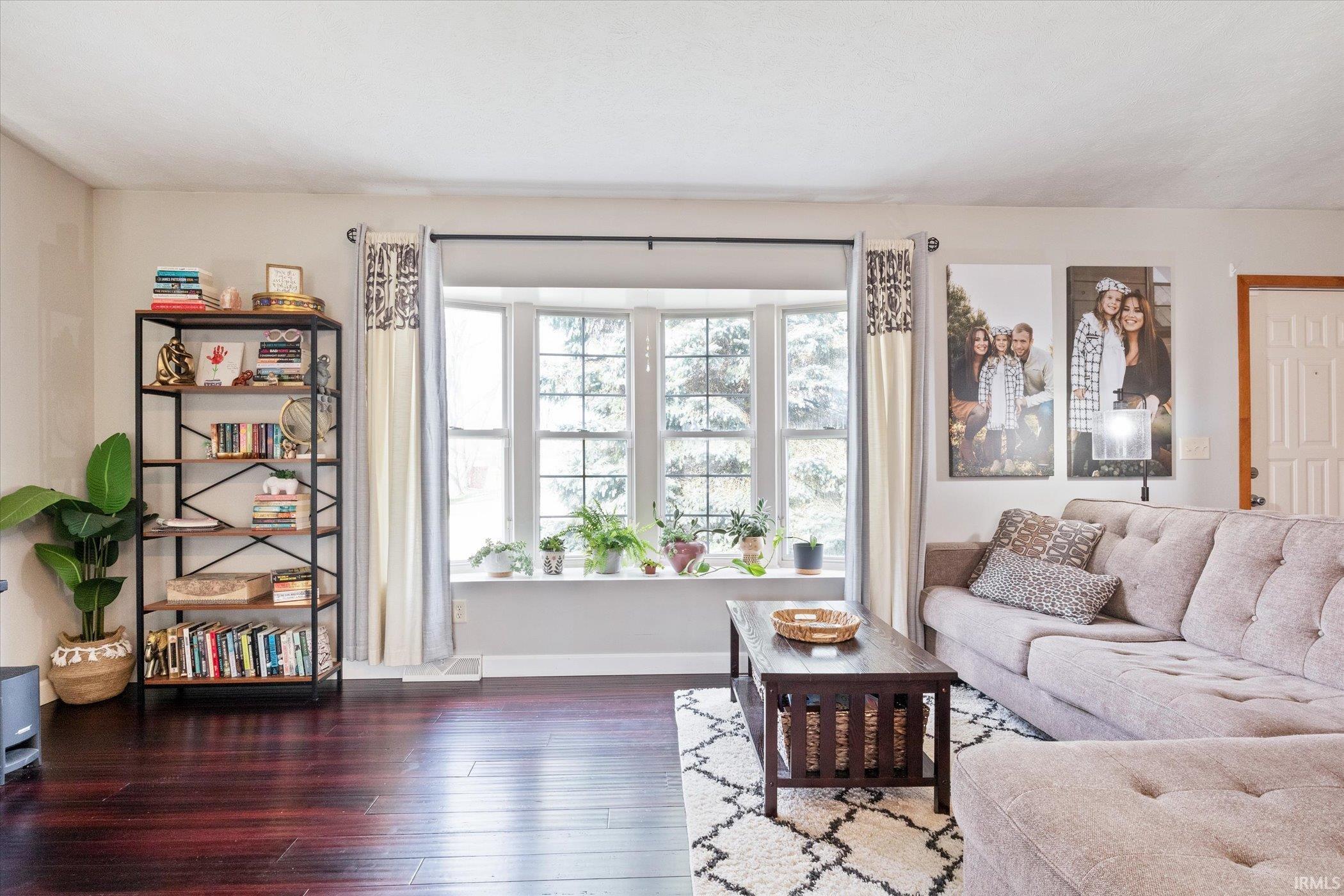 58660 Palace Place Lane