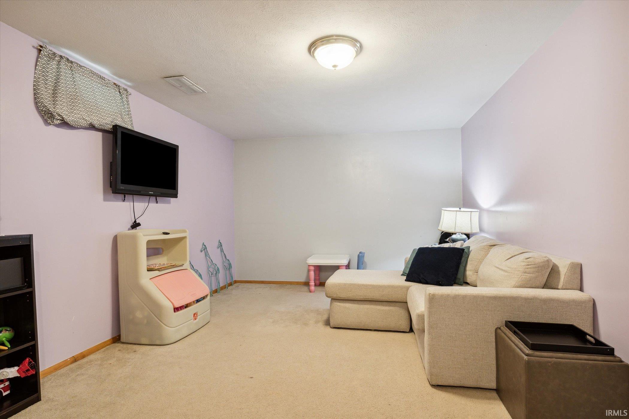 58660 Palace Place Lane