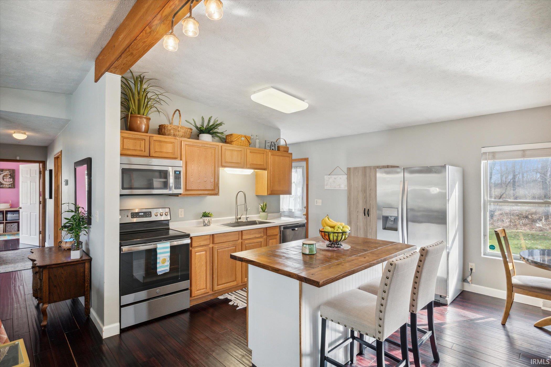 58660 Palace Place Lane