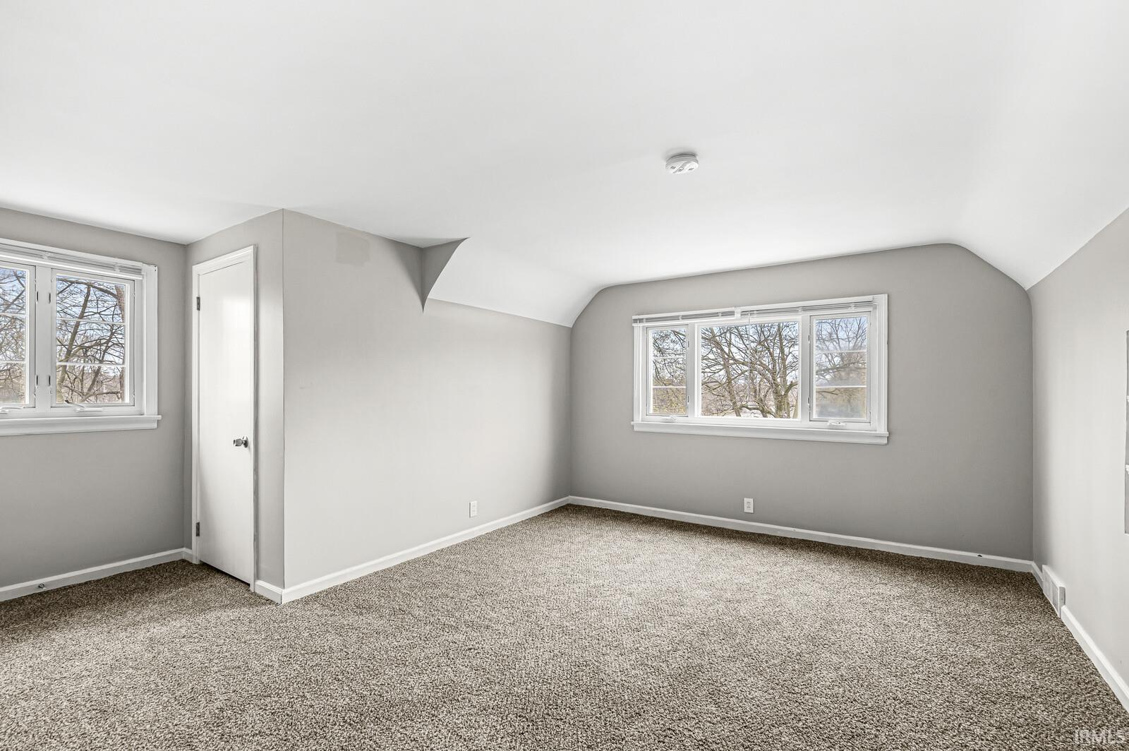 704 N Riverside Drive