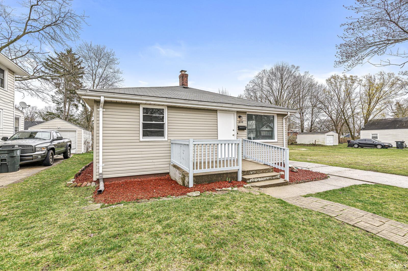 1838 N Brookfield Street