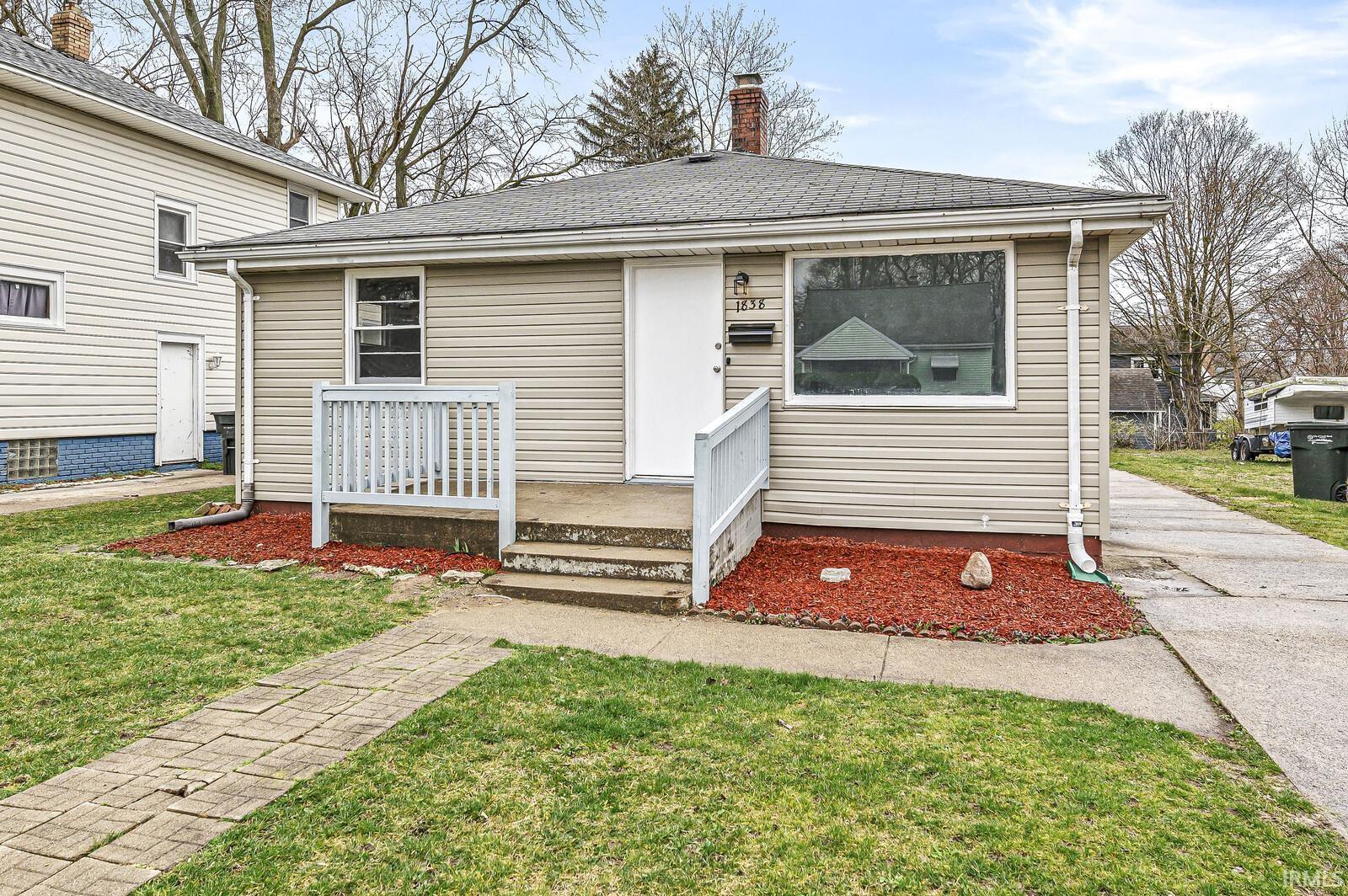 1838 N Brookfield Street