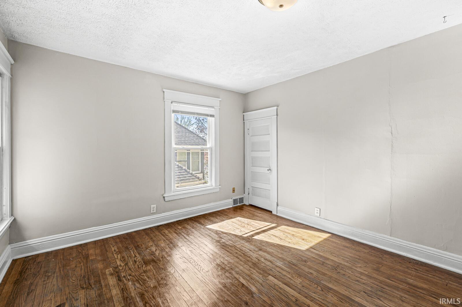 1093 Woodward Avenue