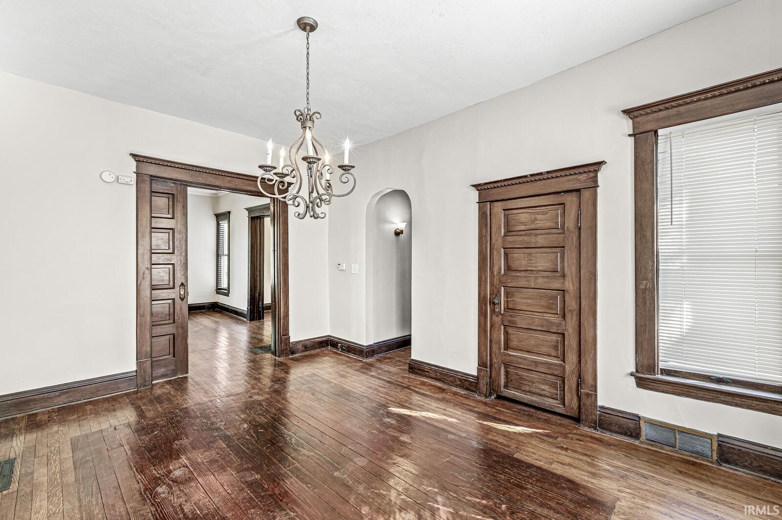 1093 Woodward Avenue