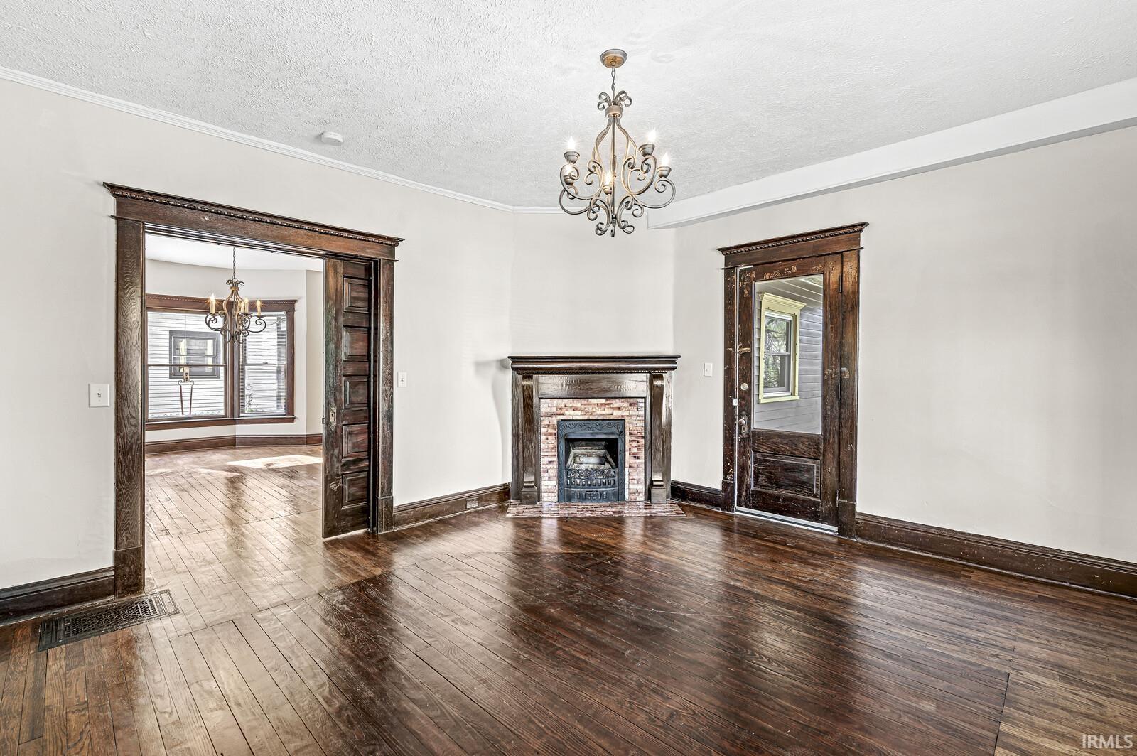 1093 Woodward Avenue