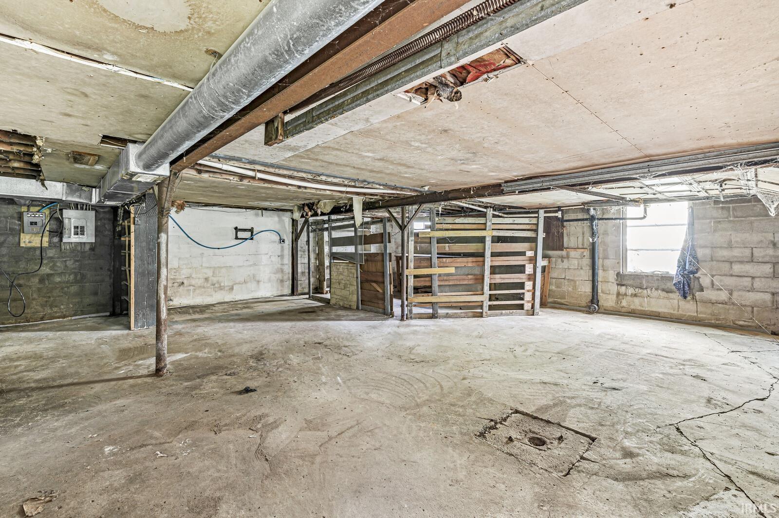 10974 County Road 10