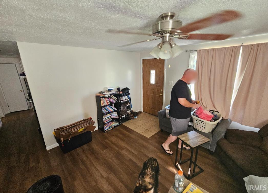 935 E Chippewa Avenue