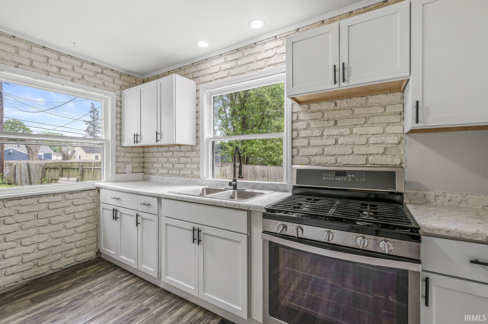 530 S Illinois Street