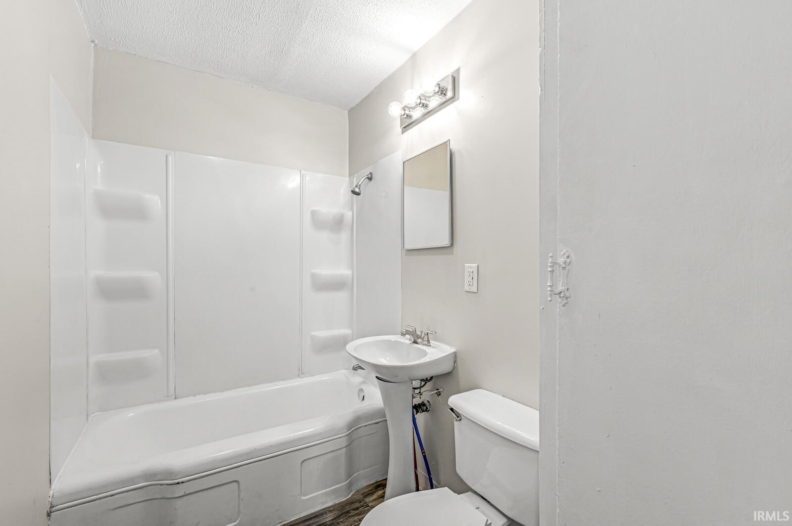 530 S Illinois Street