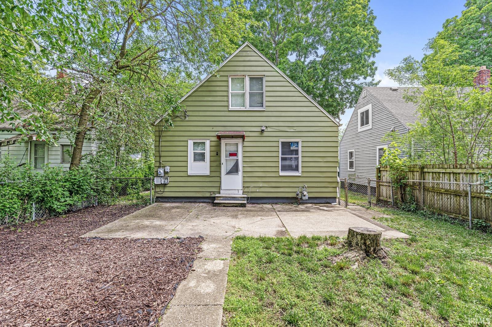 1637 N Brookfield Street