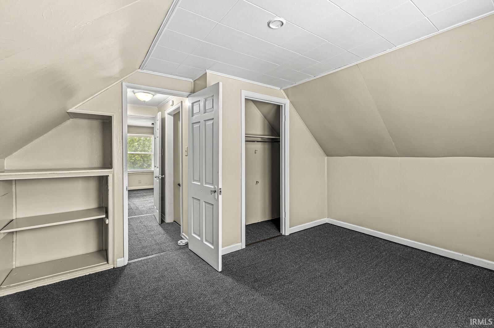 1637 N Brookfield Street