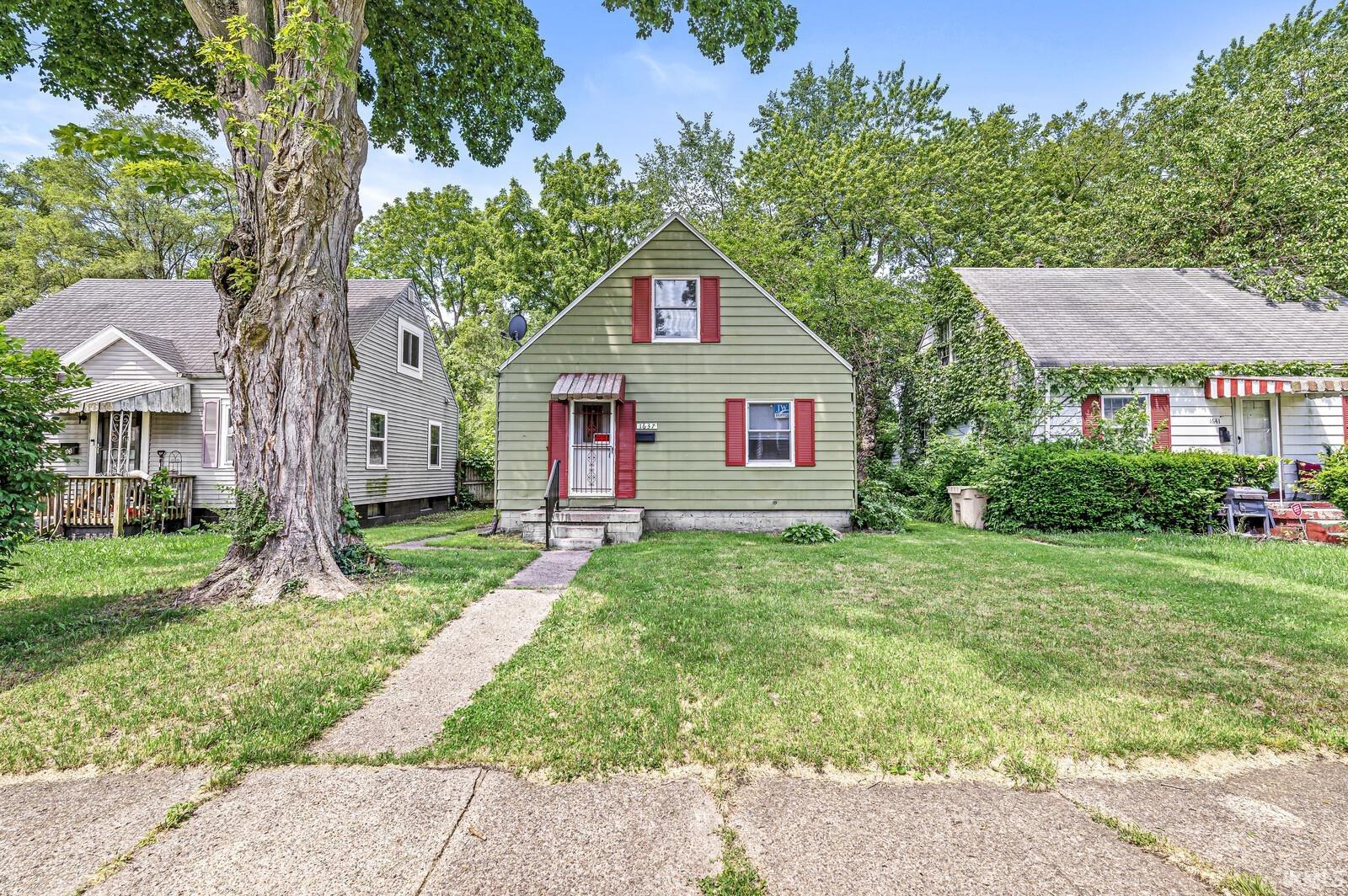 1637 N Brookfield Street