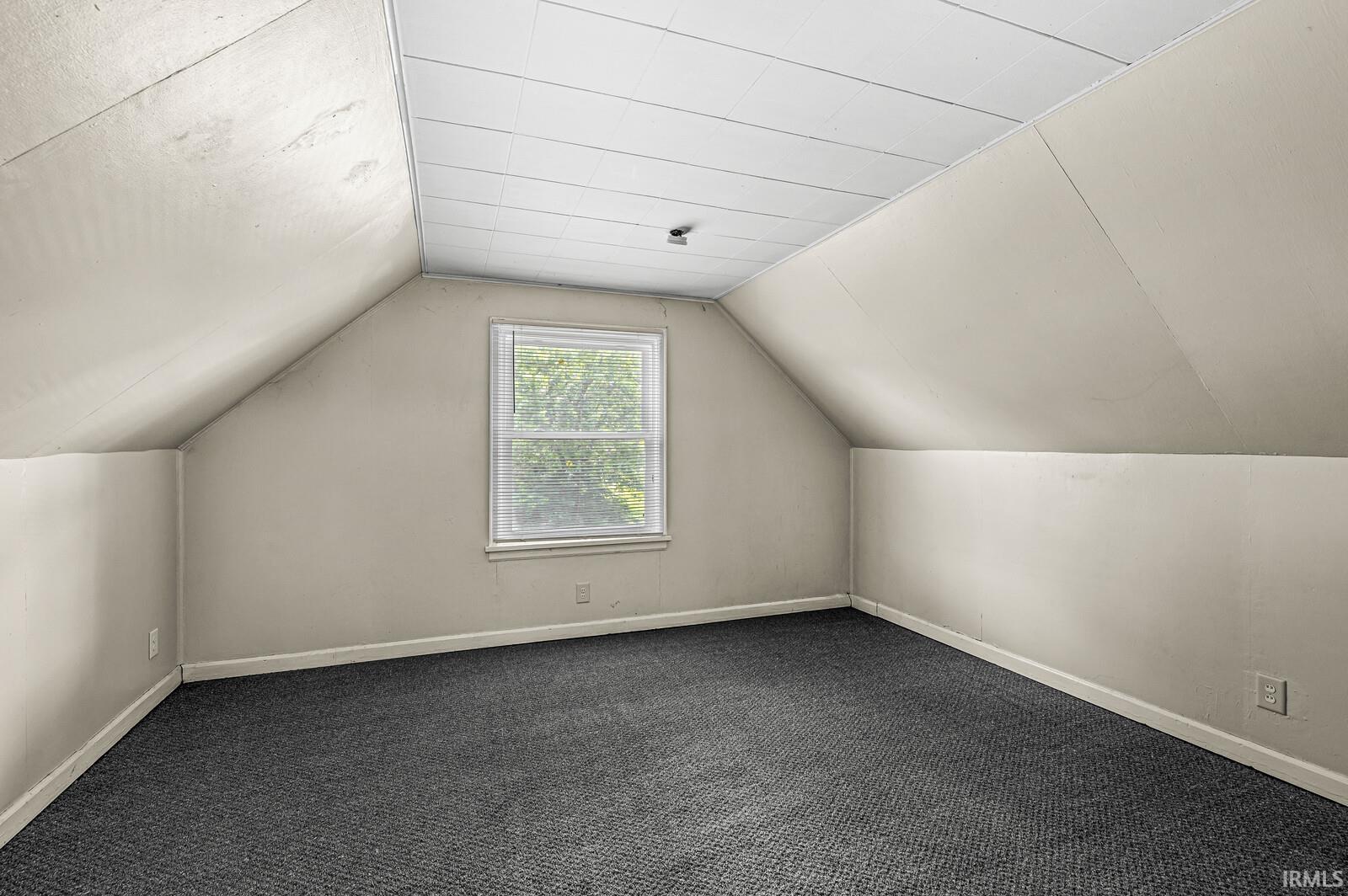 1637 N Brookfield Street