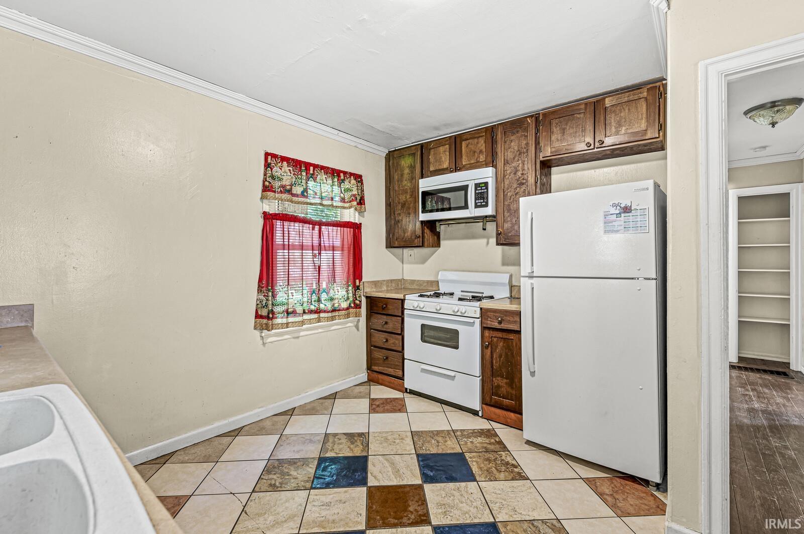 1637 N Brookfield Street