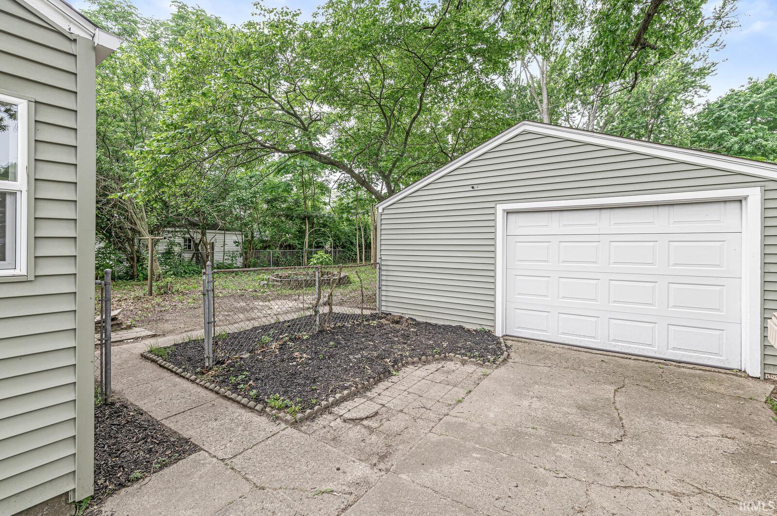 1320 Eastbrook Drive