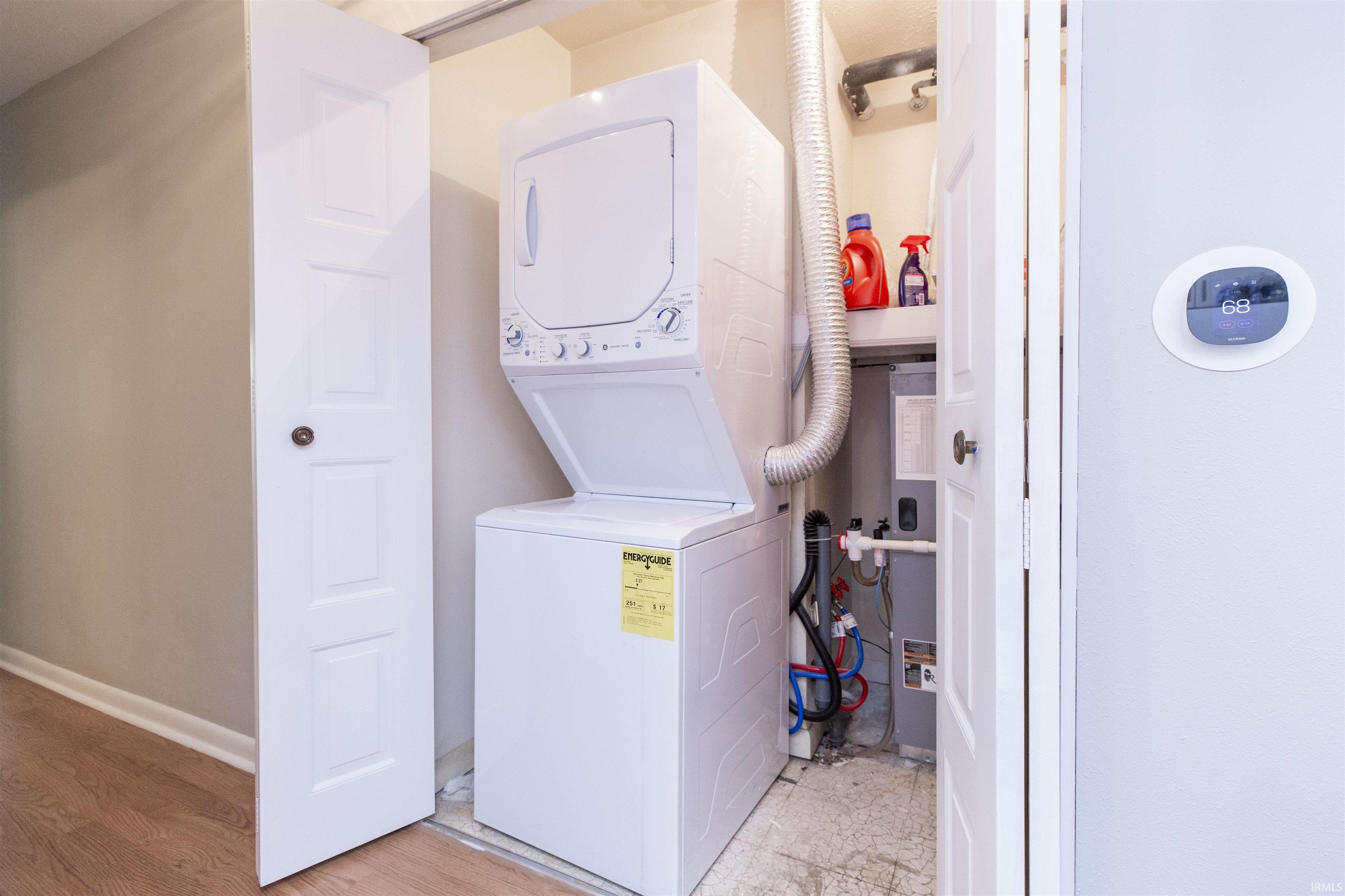 1927 New London Court Unit: 2