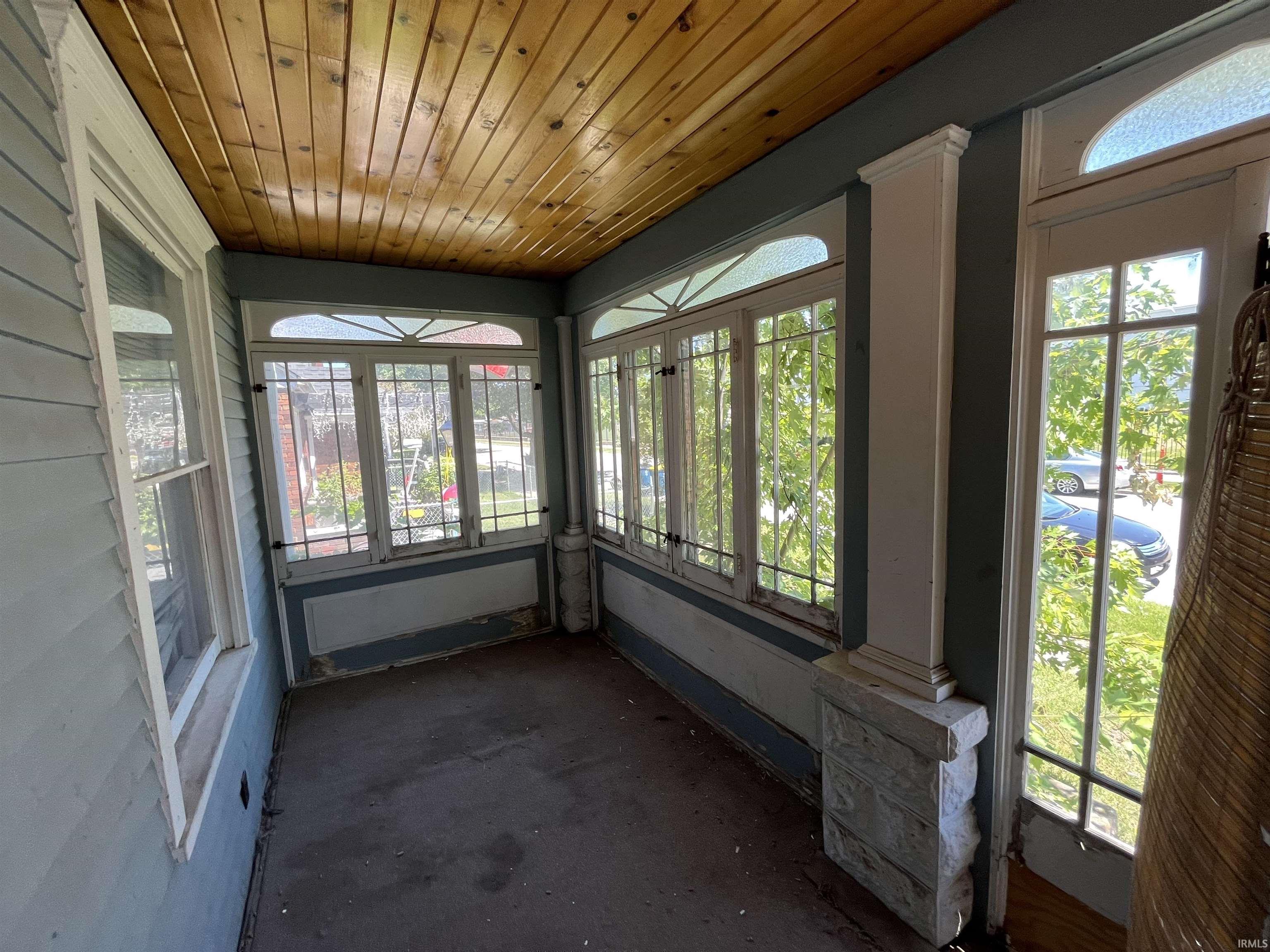 301 Studebaker Street