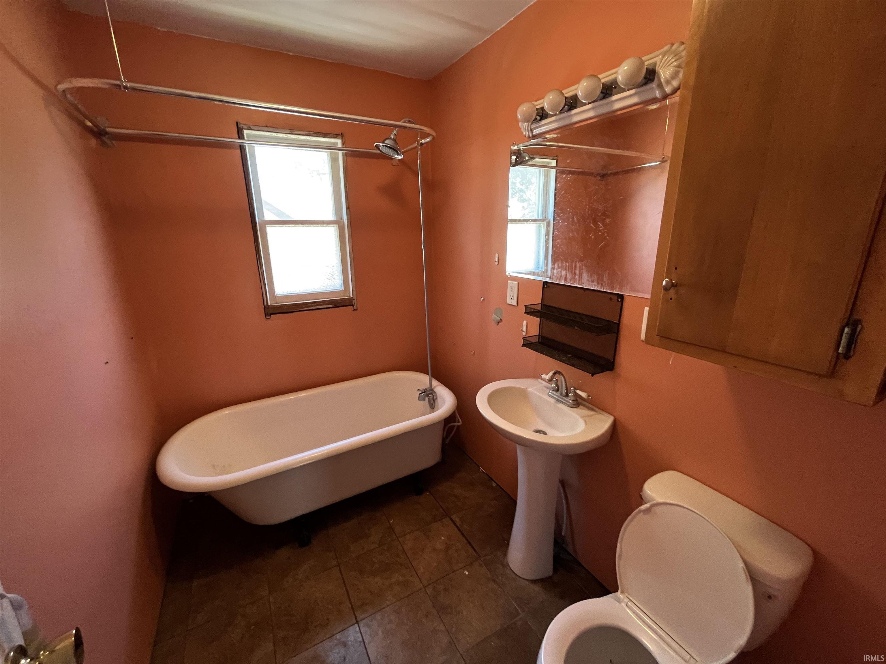 301 Studebaker Street