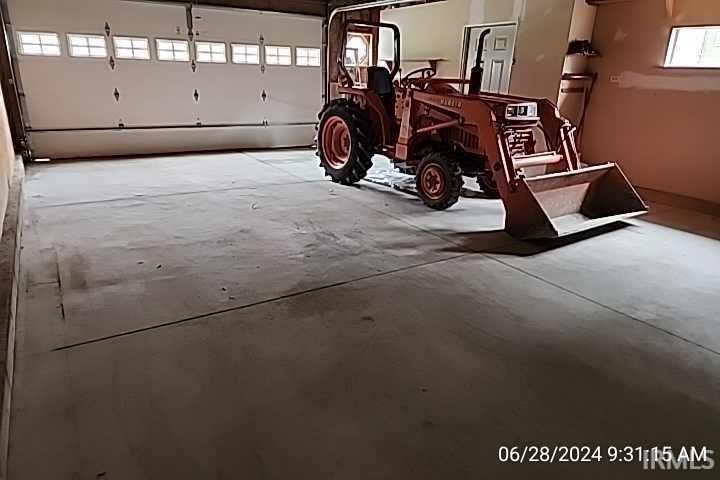 4284 Lakeshore Drive