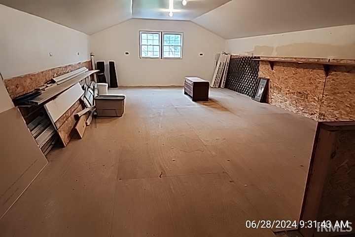 4284 Lakeshore Drive