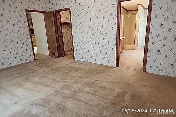 4284 Lakeshore Drive