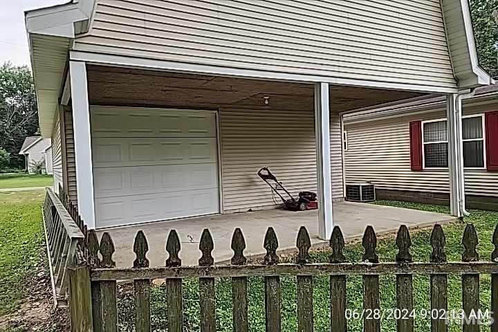 4284 Lakeshore Drive