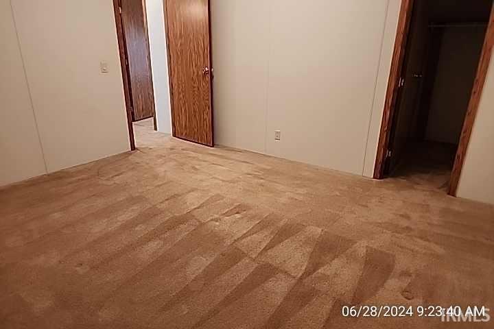 4284 Lakeshore Drive