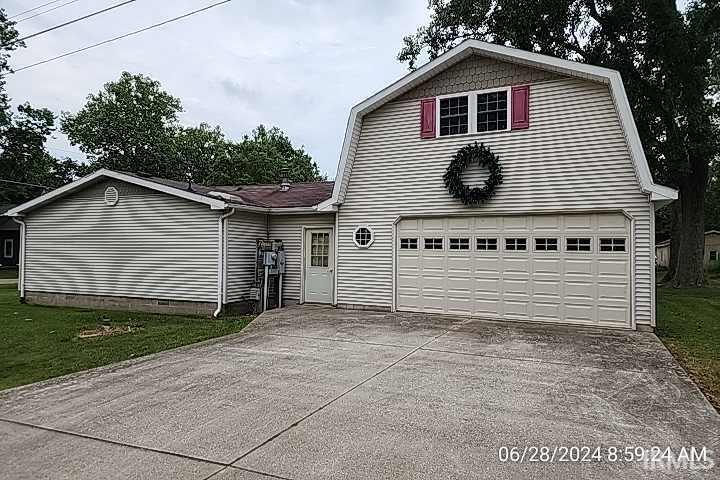 4284 Lakeshore Drive