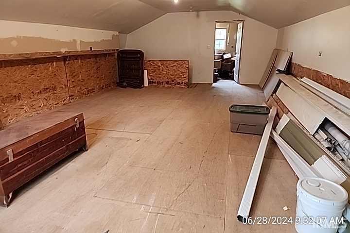 4284 Lakeshore Drive