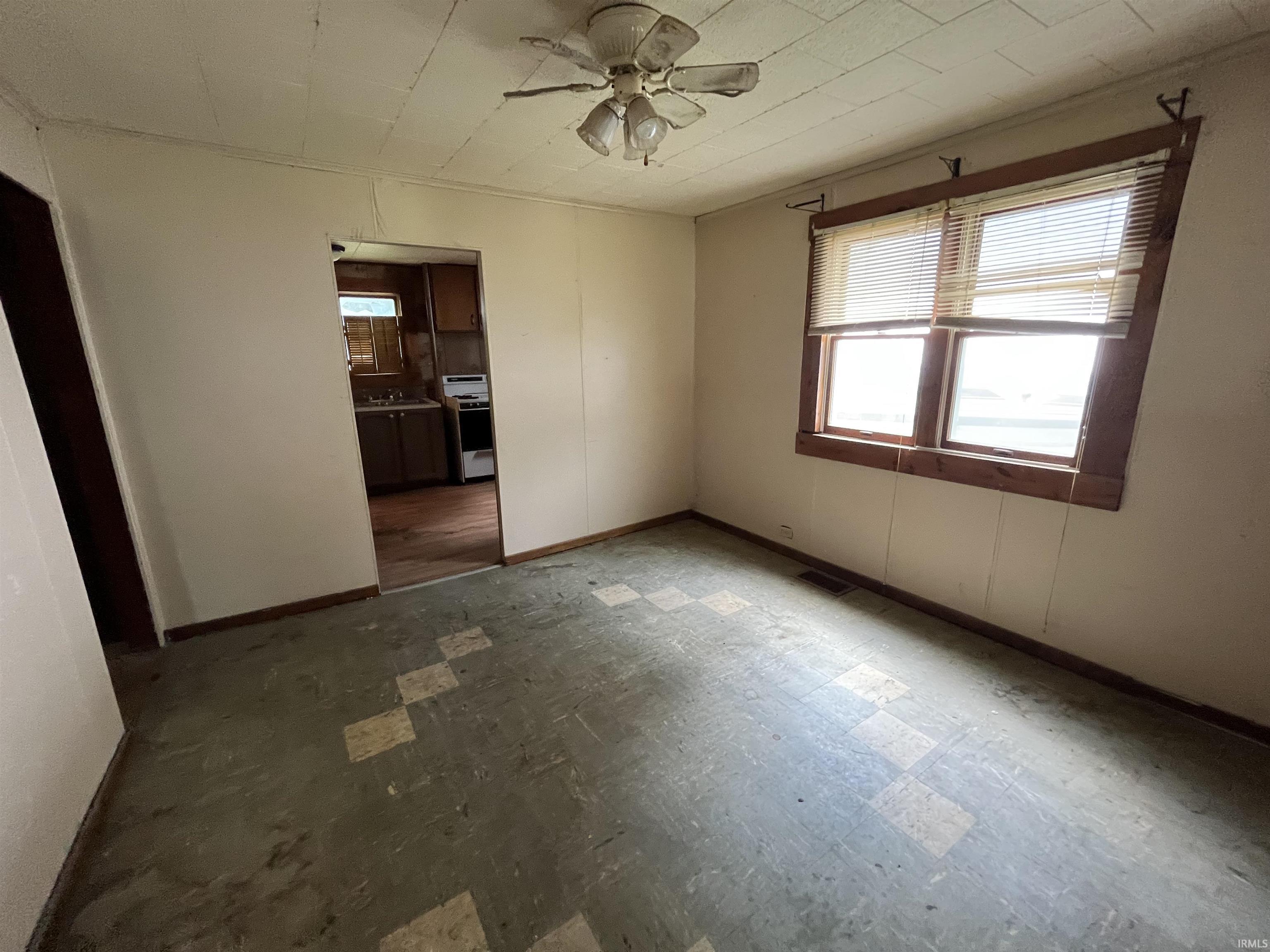 19532 Palisade Avenue