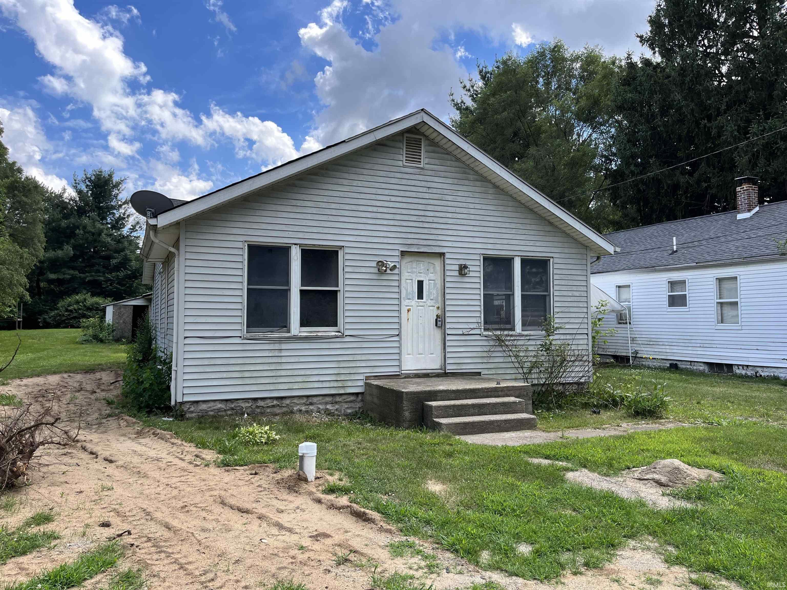 19532 Palisade Avenue