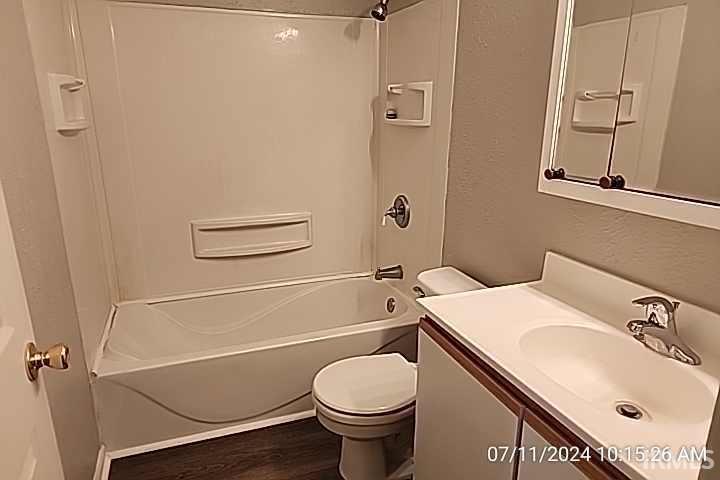 2633 Northwood Drive