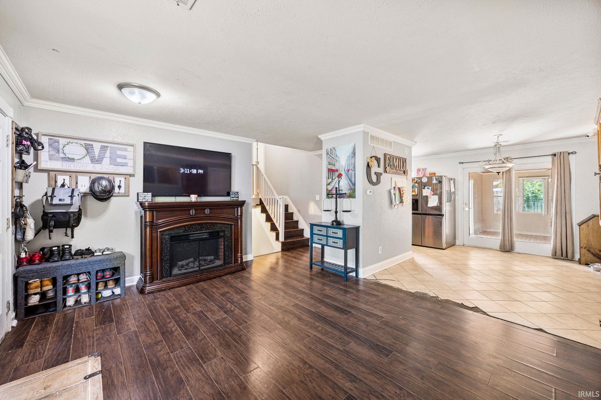 56093 Tanglewood Lane