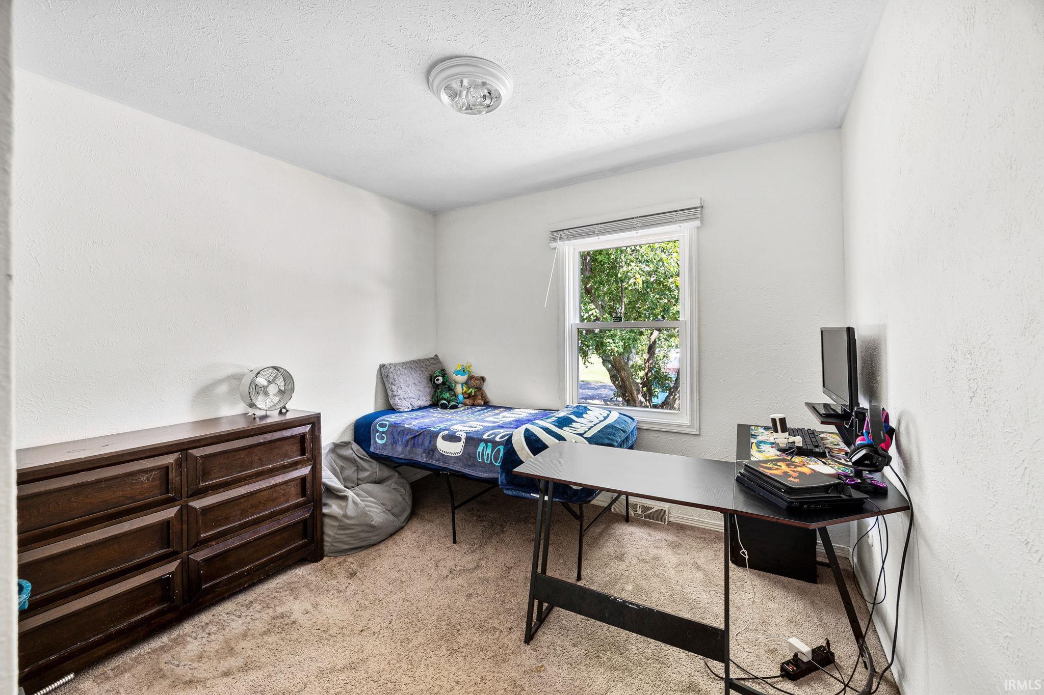 56093 Tanglewood Lane