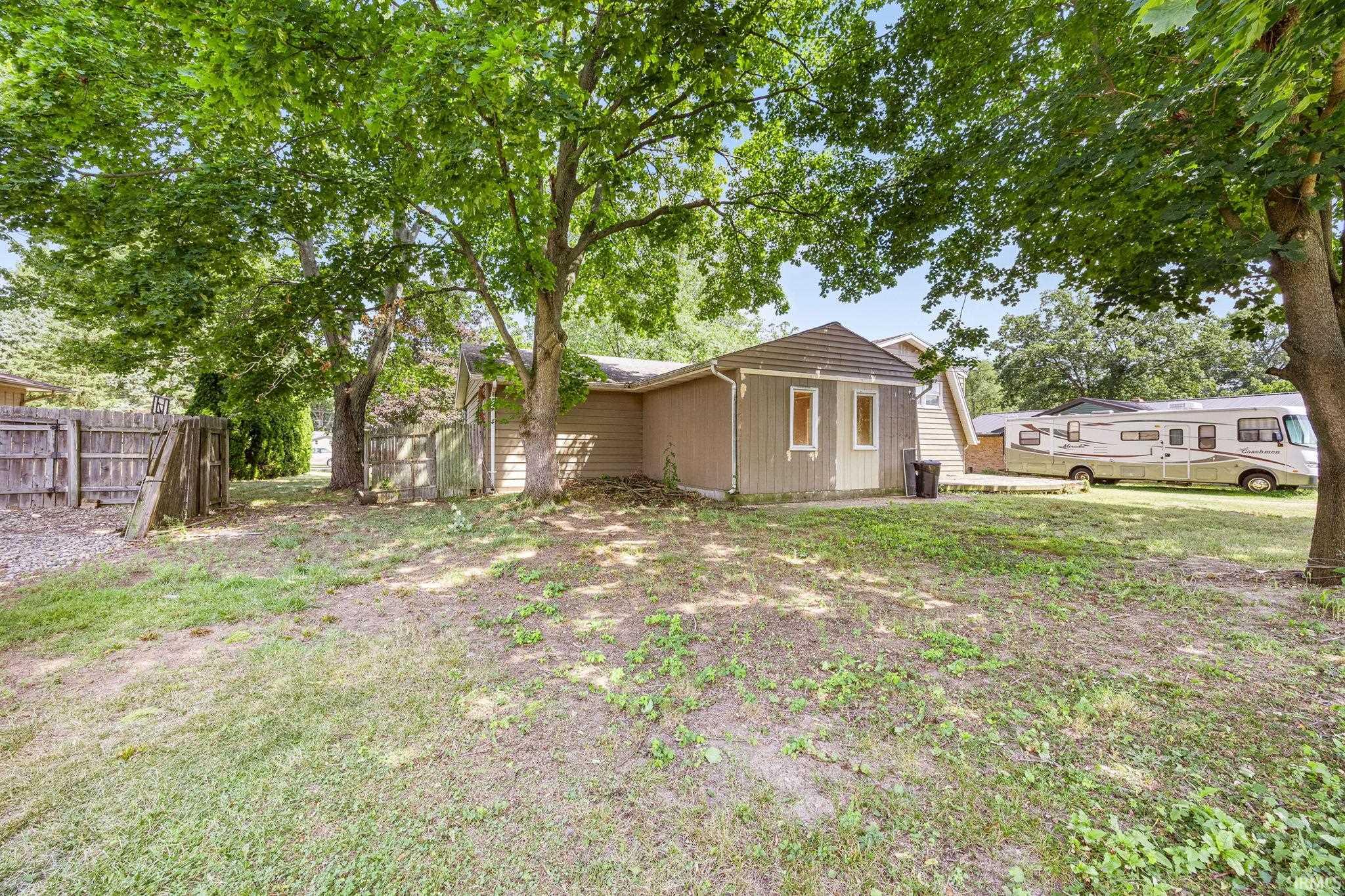 56093 Tanglewood Lane