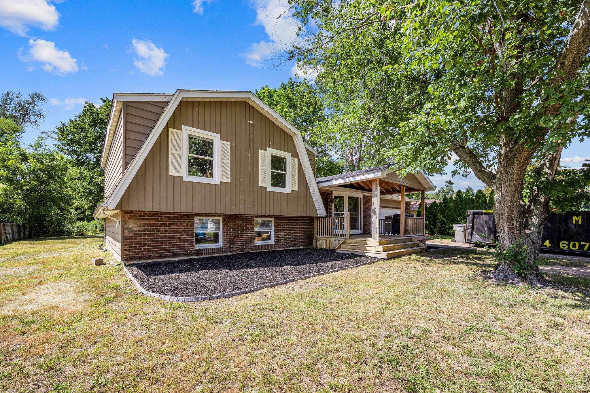 56093 Tanglewood Lane