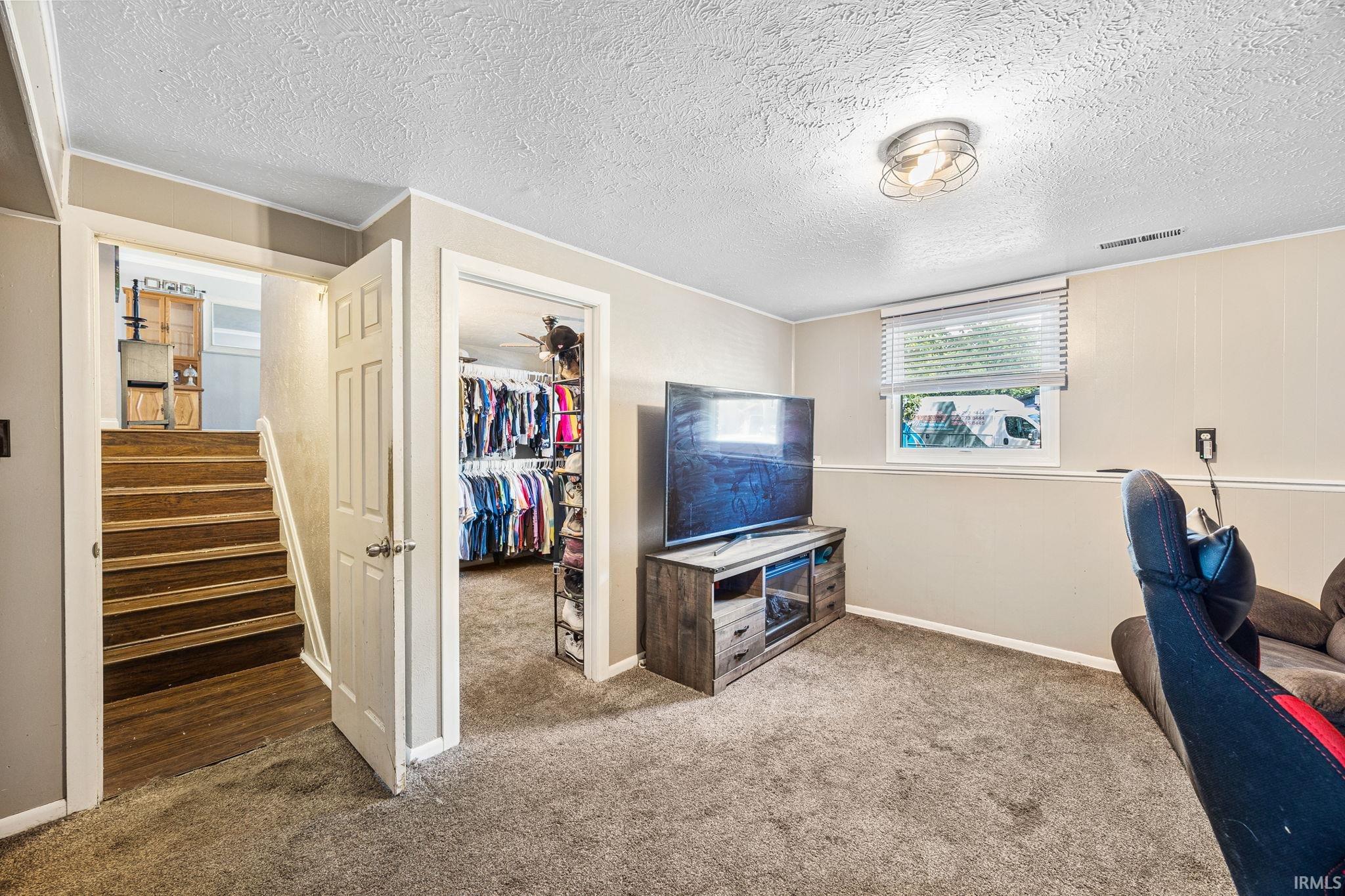 56093 Tanglewood Lane