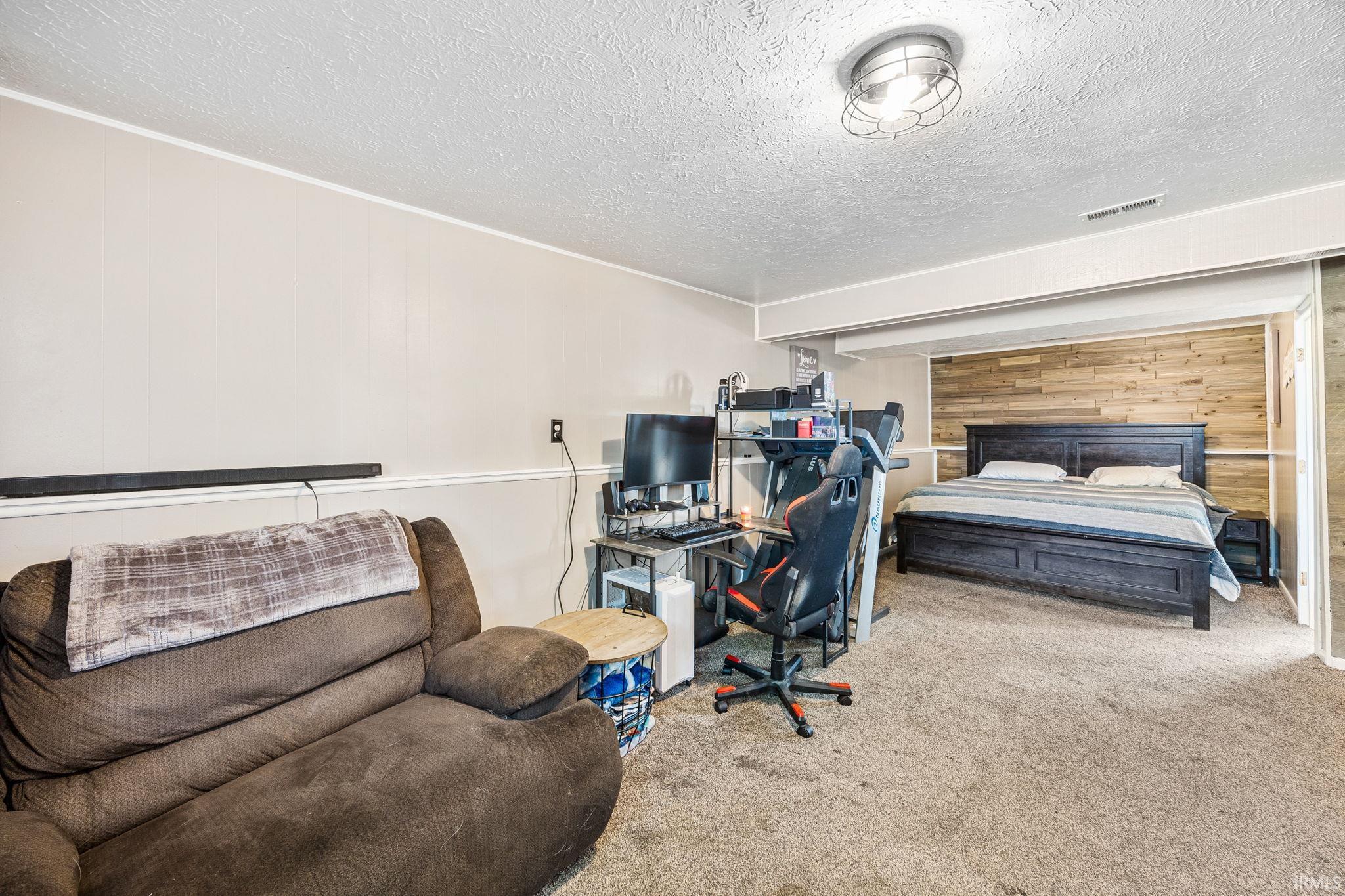 56093 Tanglewood Lane