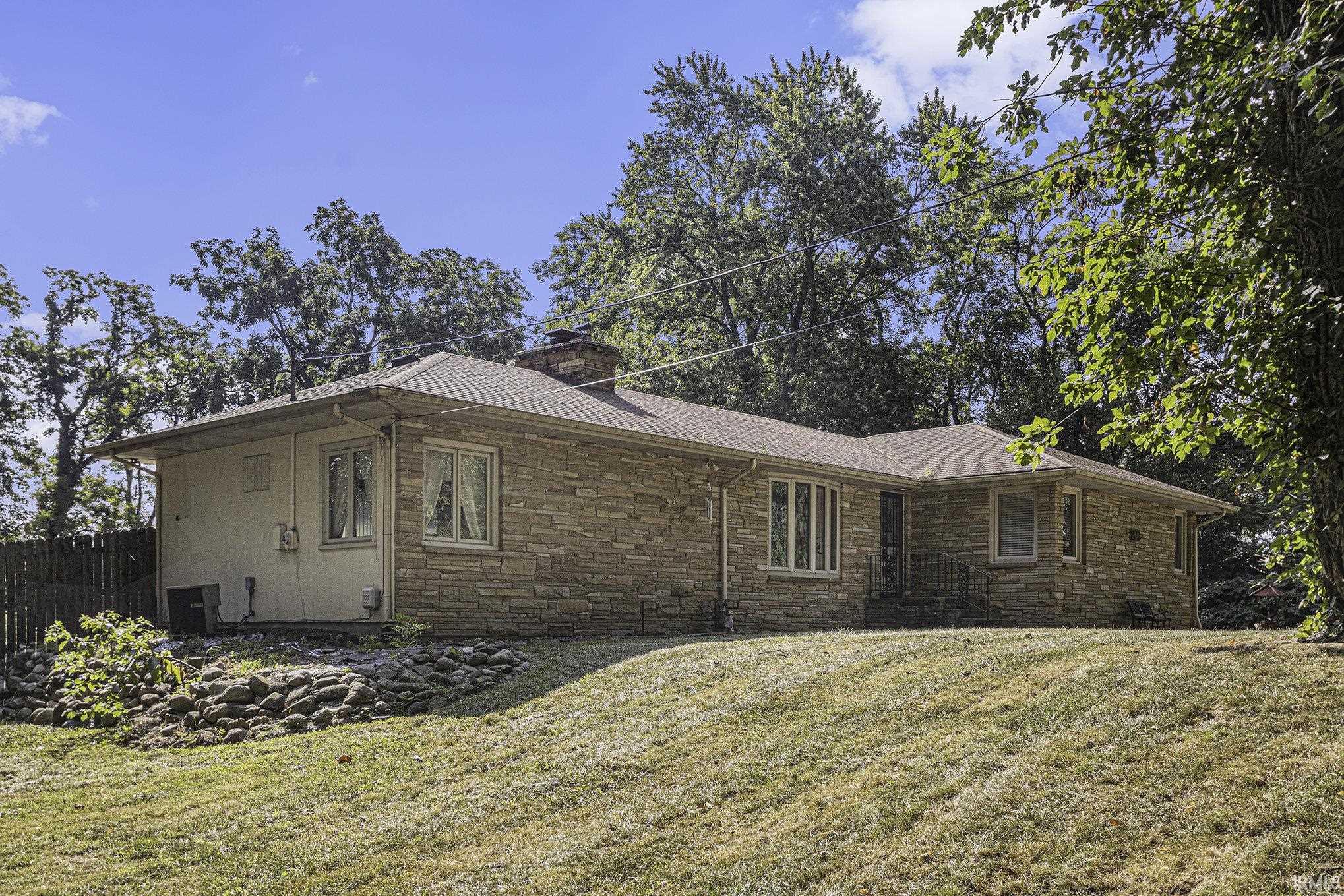 208 N Chestnut Street