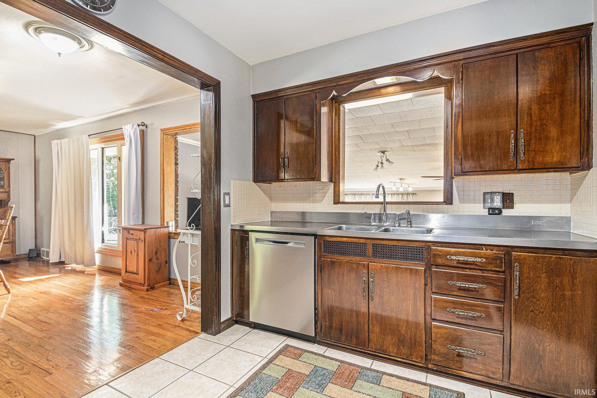 208 N Chestnut Street