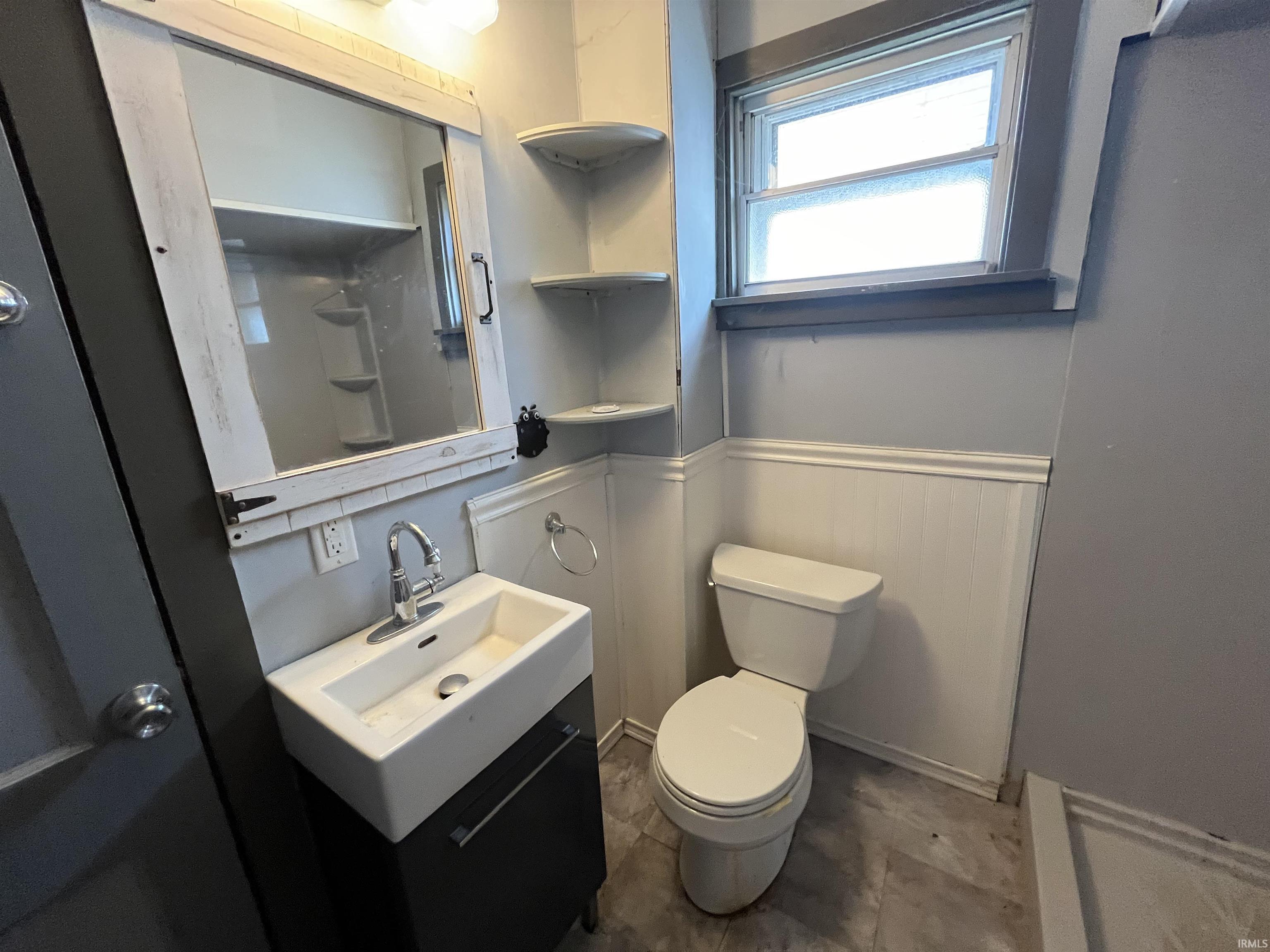 223 N Middleboro Avenue