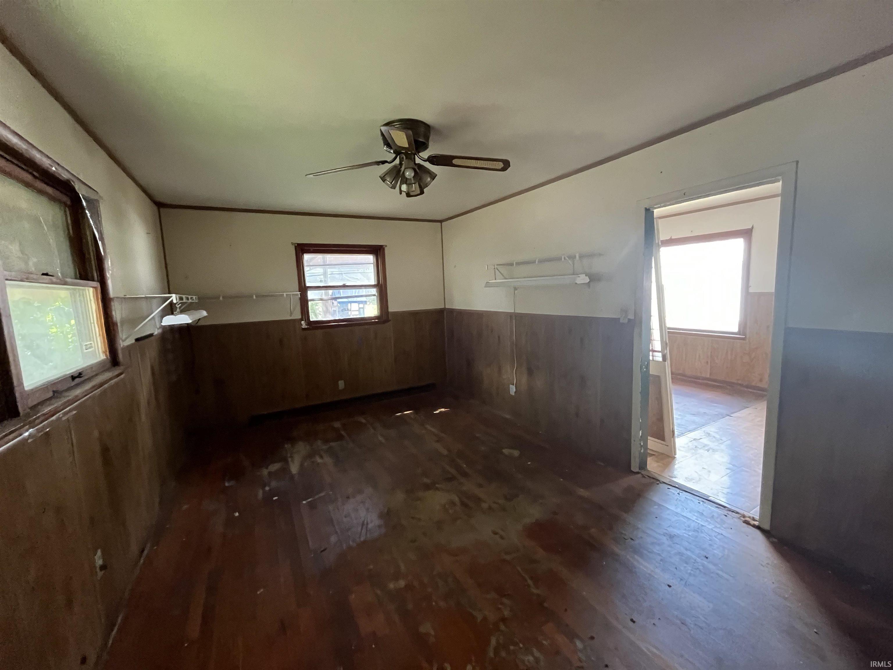 223 N Middleboro Avenue